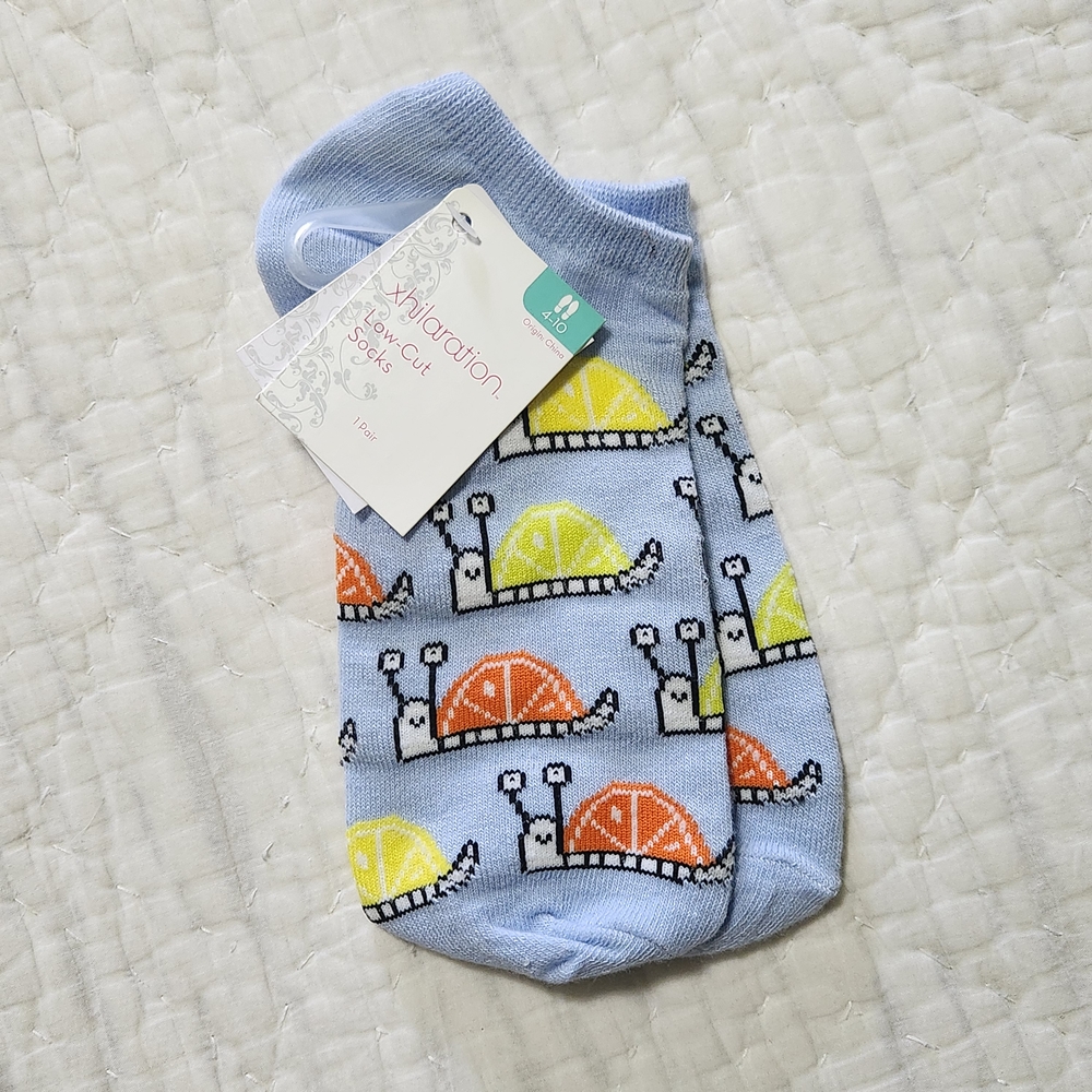 Xhilaration Fun Snail Pattern Socks